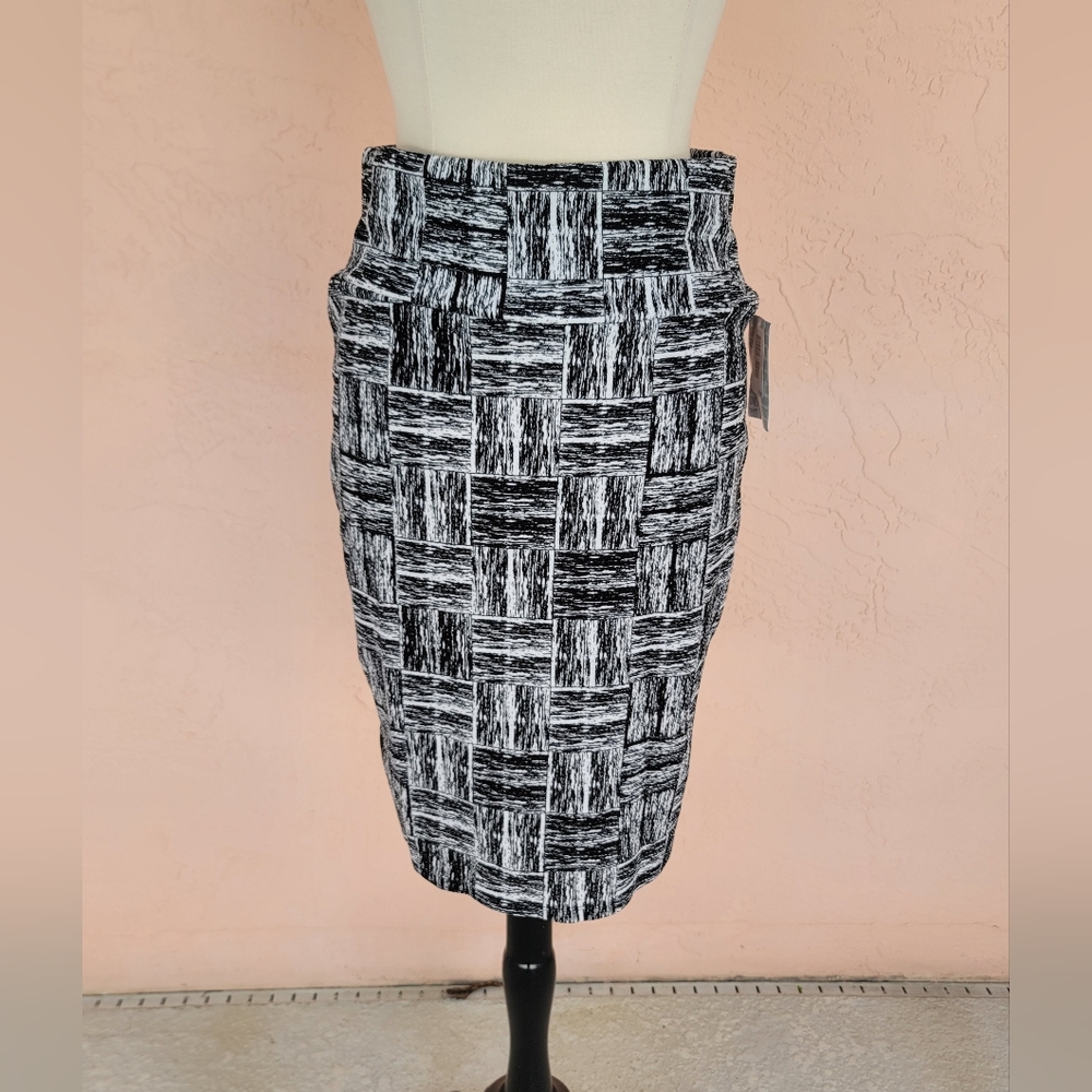 LuLaRoe Cassie Skirt